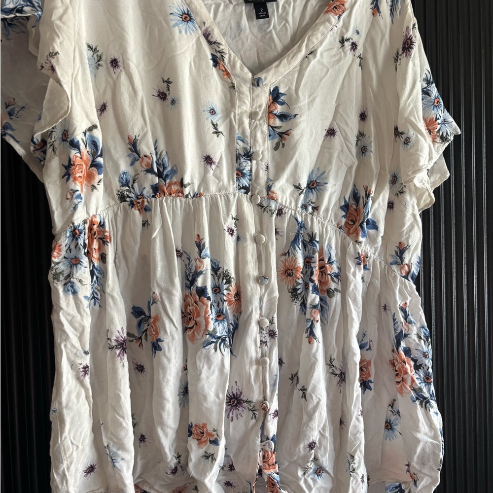 Torrid Cream Floral Button-Down Blouse